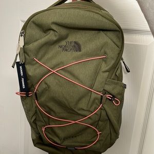 NWT The North Face Jester backpack flexvent back, green with pink